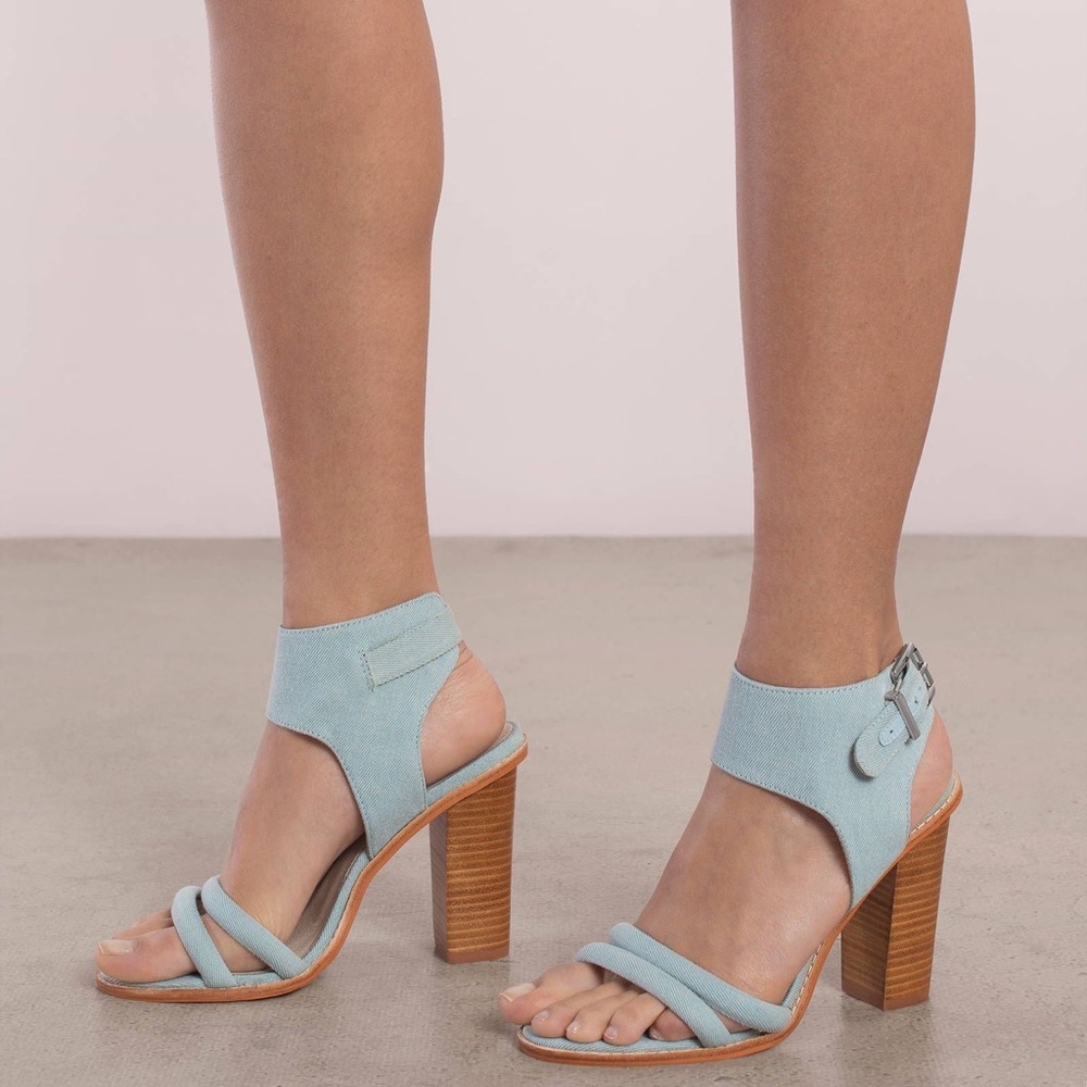 Tiki Heel in light denim